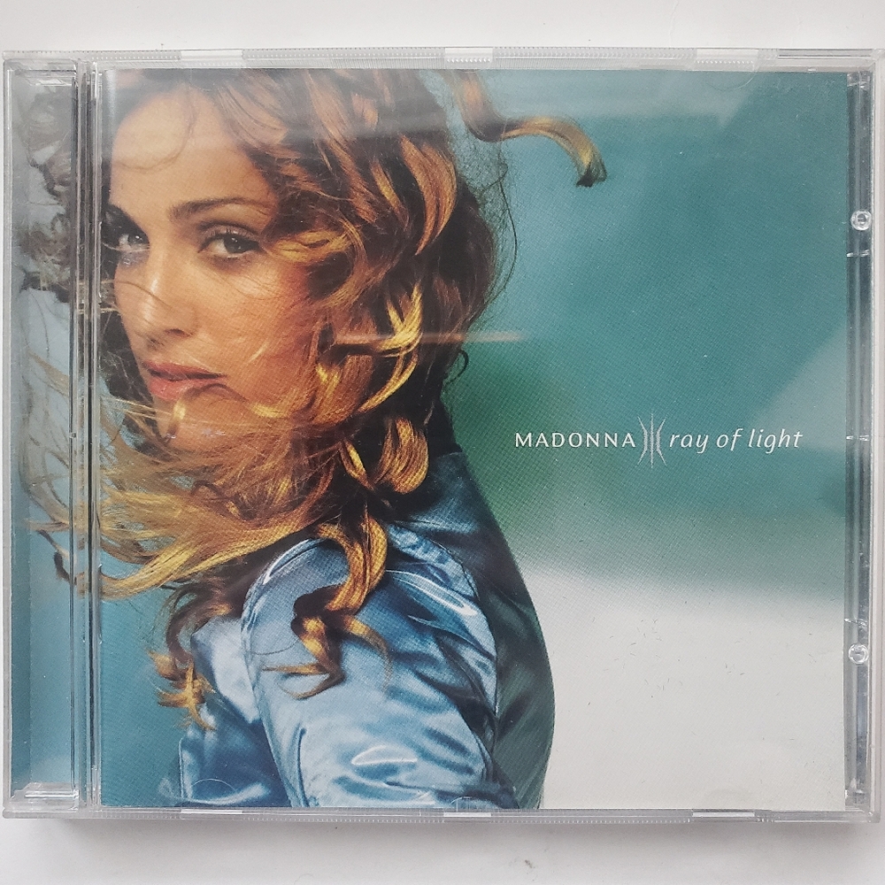 Madonna Ray of Light CD 💿3/$35+Free Shipping!🚚